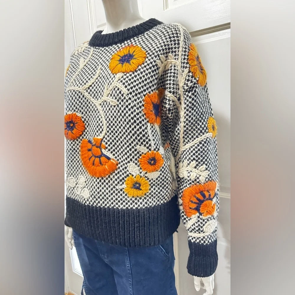 Tory Burch 100% Wool Made in Peru Black and Orange Floral Sweater S Small